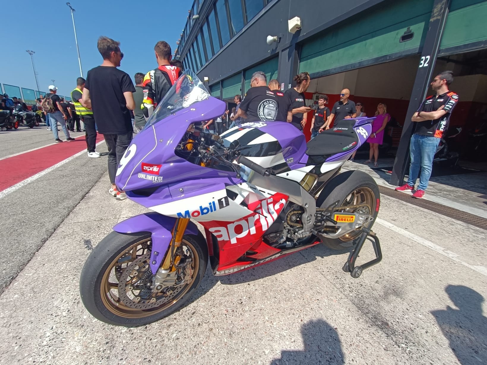 Aprilia All Stars: Alex Gramigni sfila con la evocativa "KitGram"