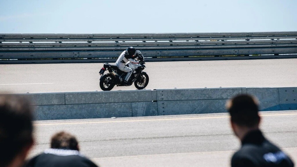 Triumph nel Guinness World Records con Iván Cervantes e la Tiger 1200 GT