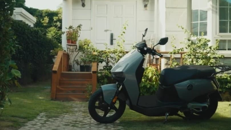 Sarkcyber HC200, lo scooter elettrico da 99 Km di autonomia