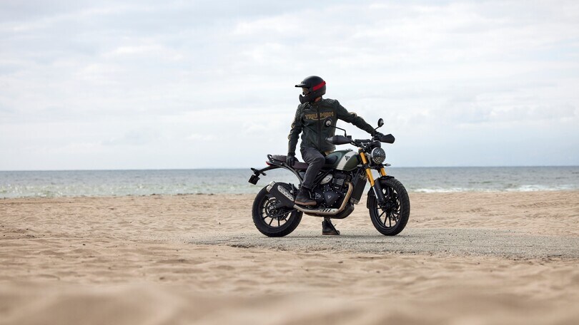 Triumph Scrambler 400x 2024: LE FOTO