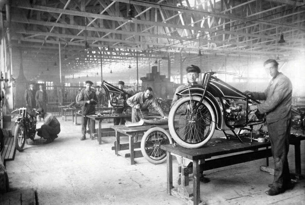 BMW Motorrad compie 100 anni: ecco 5 cose che (forse) non sapevi