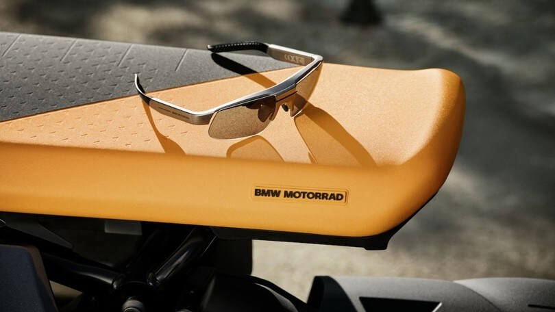 BMW Smartglasses ConnectedRide, l'occhiale per viaggi in sicurezza