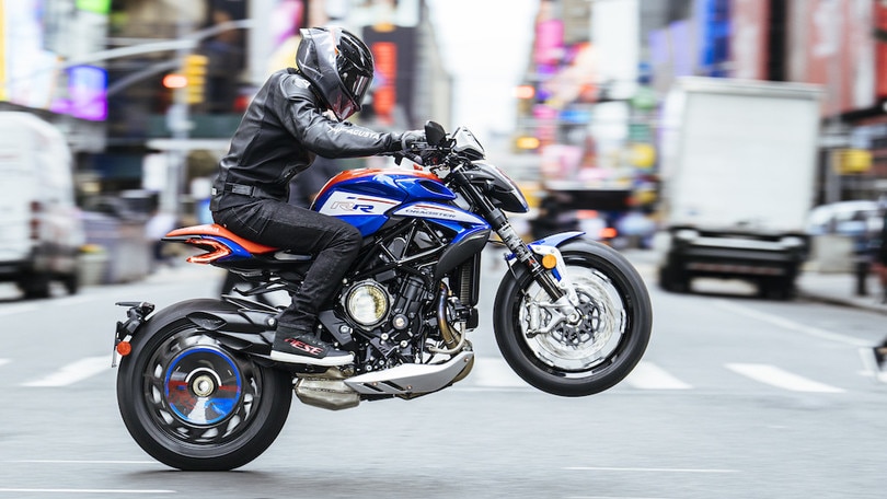 MV Agusta, torna l'America con la Dragster RR SCS