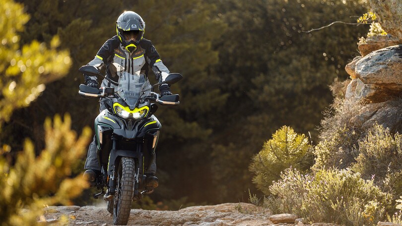 Nuova Benelli TRK 702 X : LE FOTO