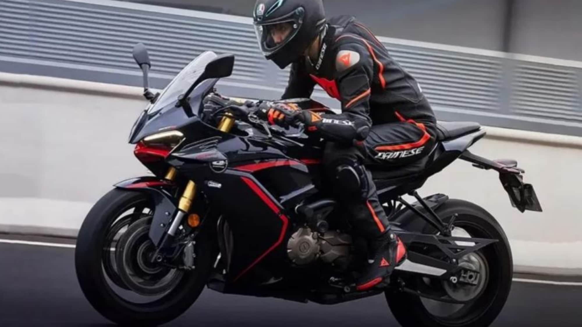 QJ Motor lancia la sportiva SRK 600 R