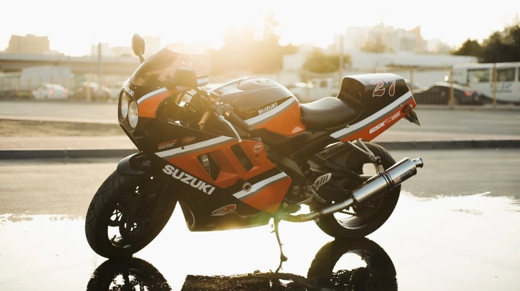 Una Suzuki GSX-R da nostalgici: una K7 diventa di una Gixxer del 1989