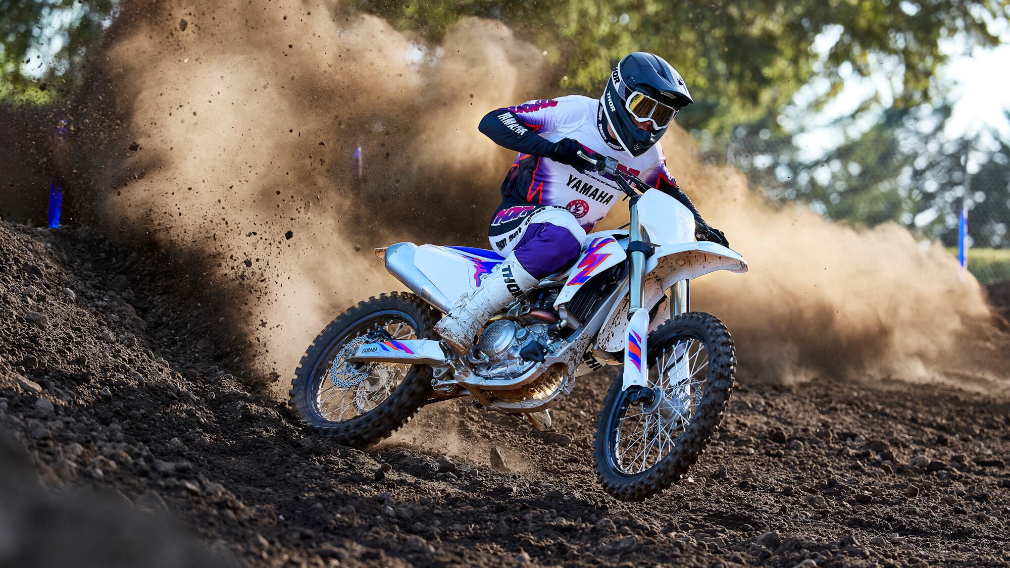 Yamaha festeggia i 50 anni nel cross con una evocativa YZ250F