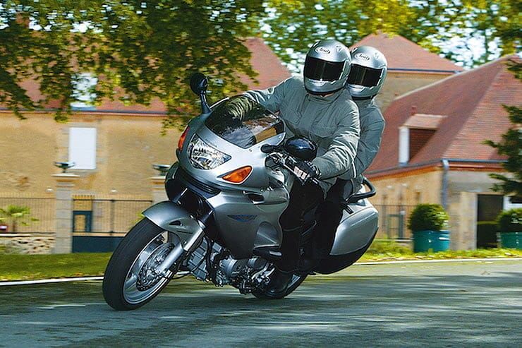 Dove sono finite le moto Gran Turismo economiche?