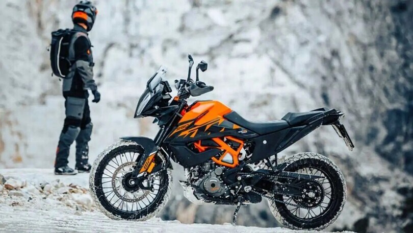 KTM, nuove varianti in arrivo della 390 Adventure