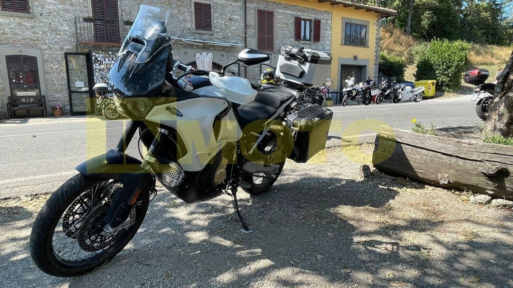 La Lucky Explorer 9.5 arriverà! Ecco l'ultima preserie della crossover MV Agusta
