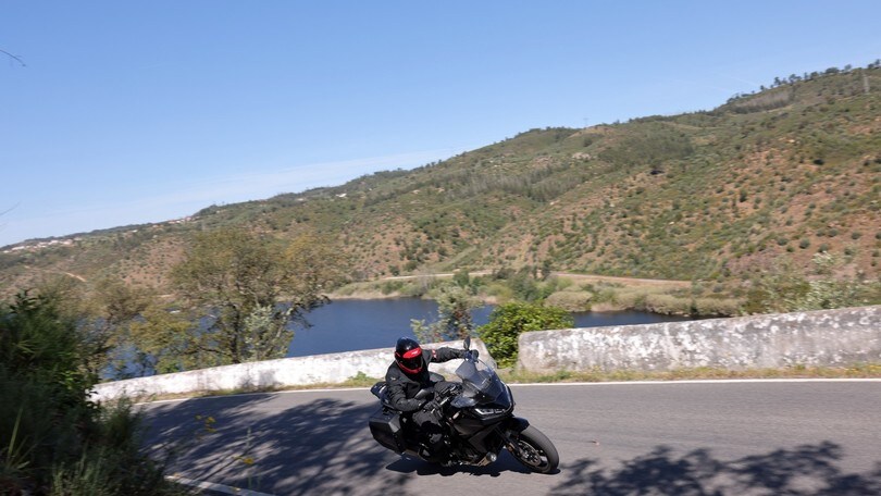 Con le Honda 1100 in Portogallo: le foto del test