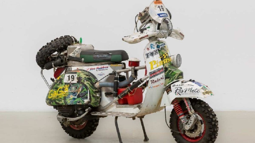 Con la Vespa al Rally dei Faraoni: la storia di due PX 150