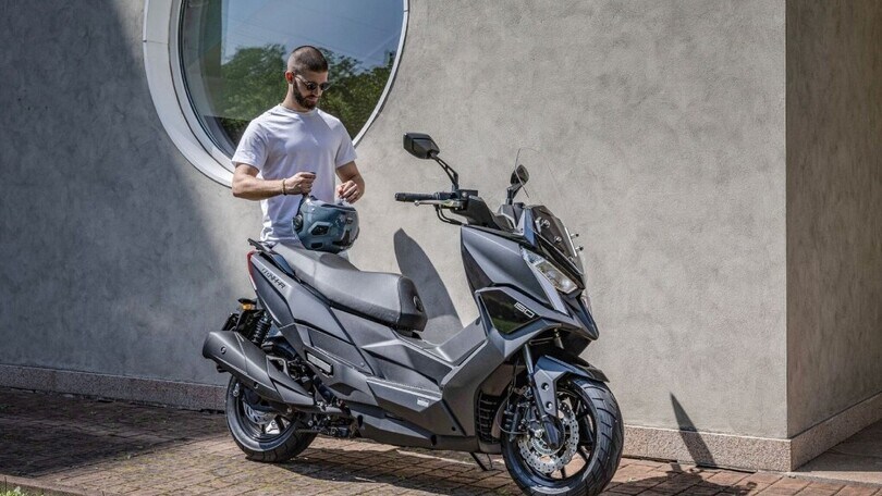 Kymco Dink, ecco le versioni Flat e Tunnel da 125 e 150cc