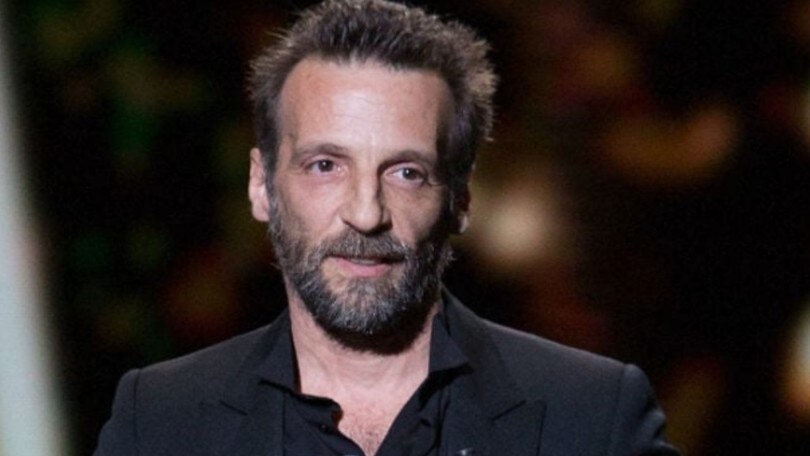 Il regista Mathieu Kassovitz coinvolto in un incidente in moto: è grave