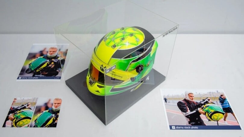 La collezione di caschi da moto di Michael Schumacher all'asta