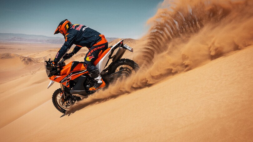 KTM 890 Adventure R Rally: le foto