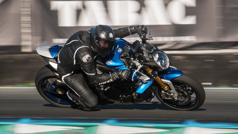 Brutale 1000 RR Assen: omaggio alle vittorie nel TT Circuit olandese