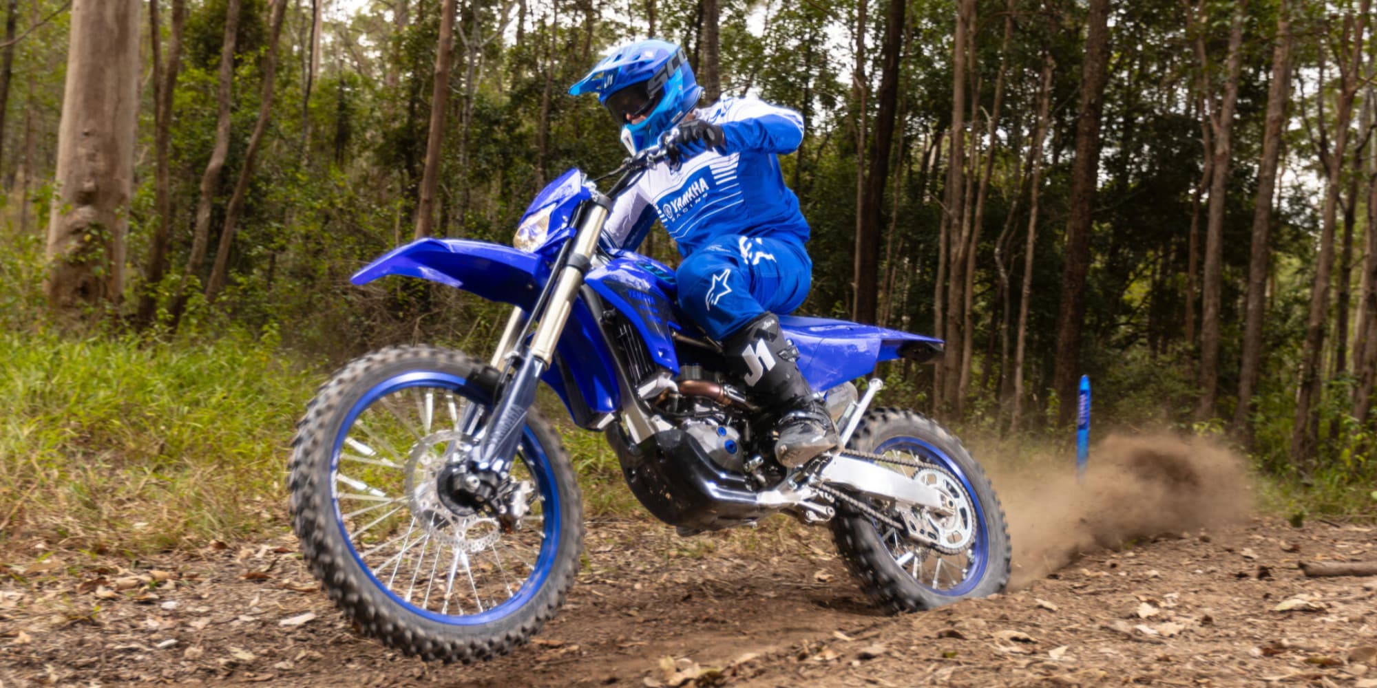 Yamaha WR450F 2024, l’enduro si fa più potente e leggera