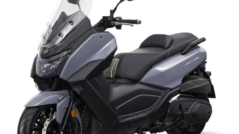 Maxsym 400, la nuova promozione SYM include il GT Pack