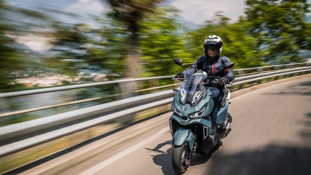 SYM presenta ADX, lo scooter di ultima generazione