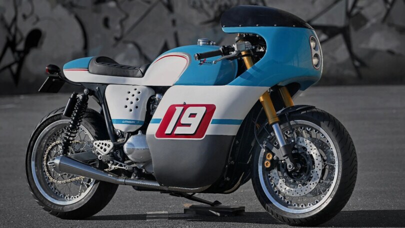 Una Triumph Thruxton diventa una café racer dal sapore rétro