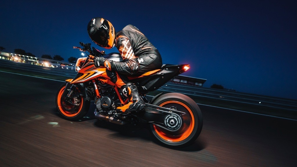 KTM: arriva la promozione “Ora o mai più” sulla 1290 Super Duke R