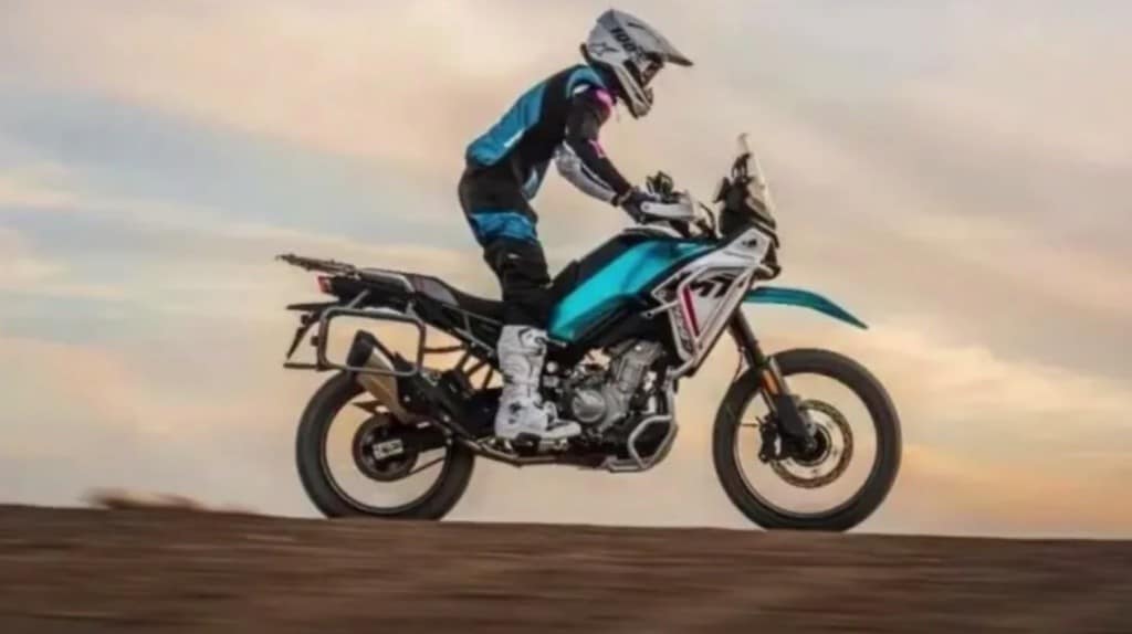 CFMoto, a EICMA 2023 la 450MT: nuova adventure dedicata ai giovani
