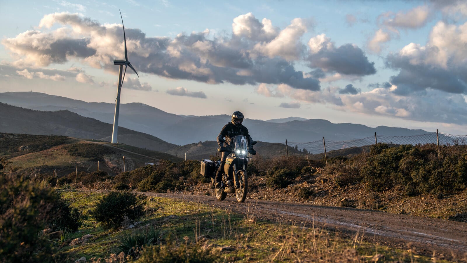 Yamaha Ténéré 700 Explore 2024 - LE FOTO