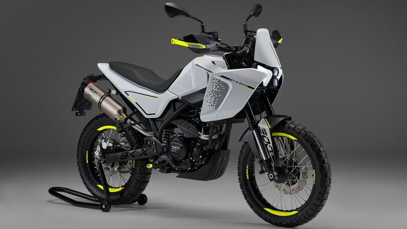 BENELLI BKX 300: la gallery