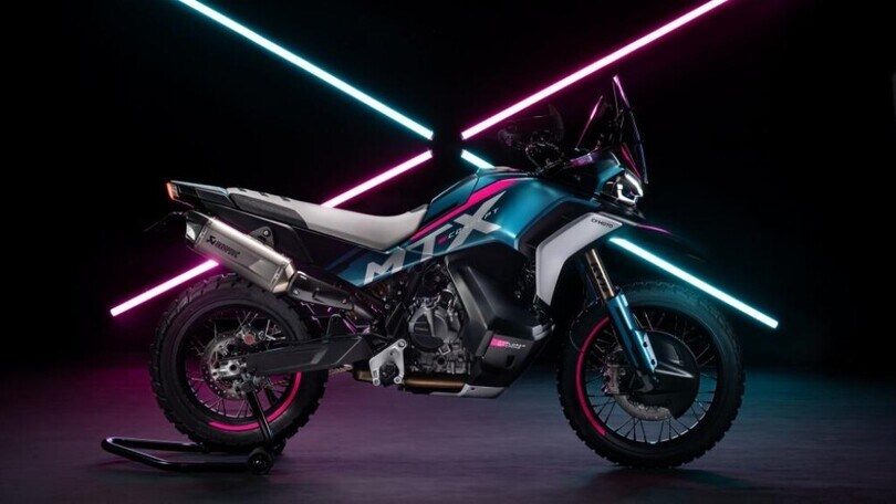 CFMoto MT-X Concept FOTO