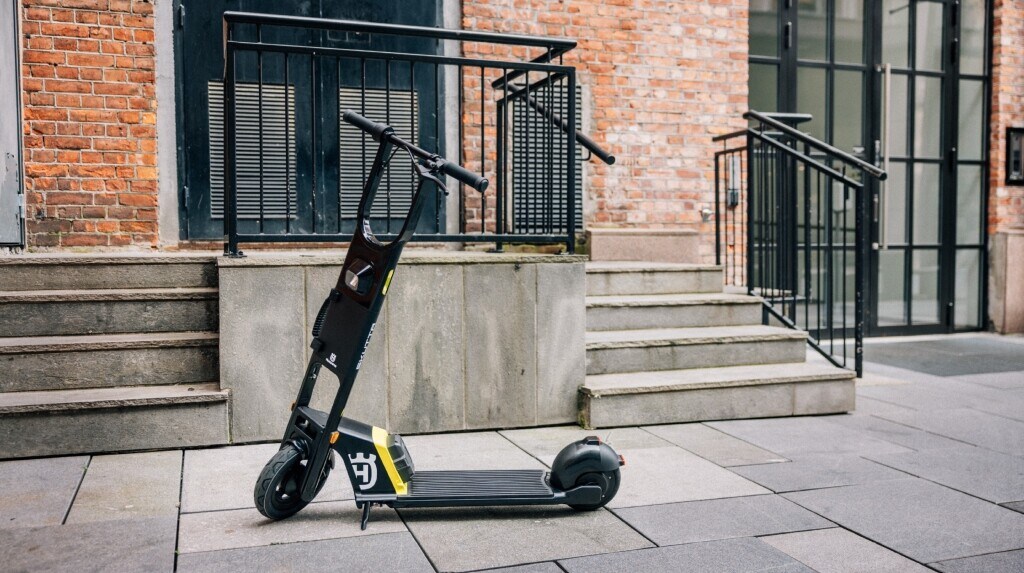 Husqvarna lancia Skutta: il monopattino elettrico per tutti i giorni