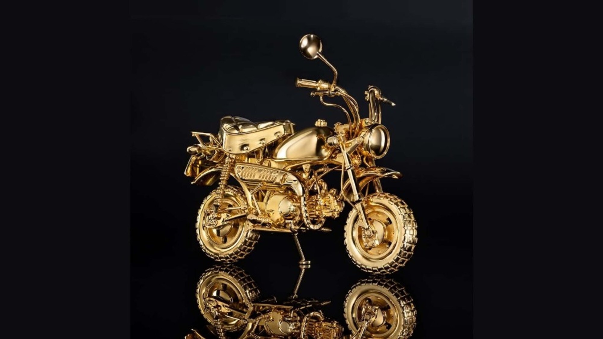 Una Honda tutta d'oro: una Monkey in miniatura che costa più di quella vera