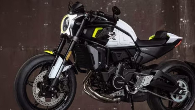 CFMoto richiama le 700 CL-Xs per un problema all'ABS