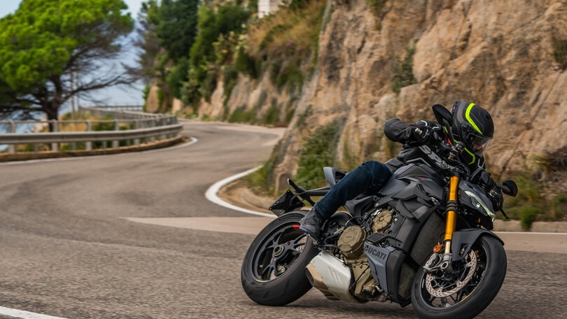 Sportive on the road: Ducati Streetfighter V4 S