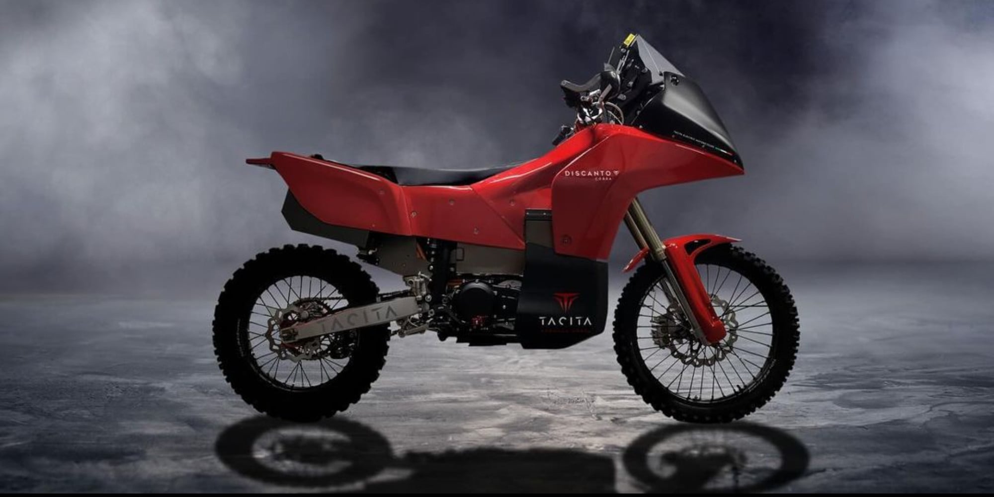 Tacita alla Dakar 2024 con le due moto elettriche Discanto