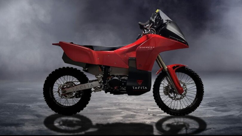 Tacita alla Dakar 2024 con le due moto elettriche Discanto