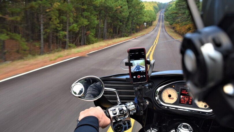 Se le strade imparano a parlare ai motociclisti