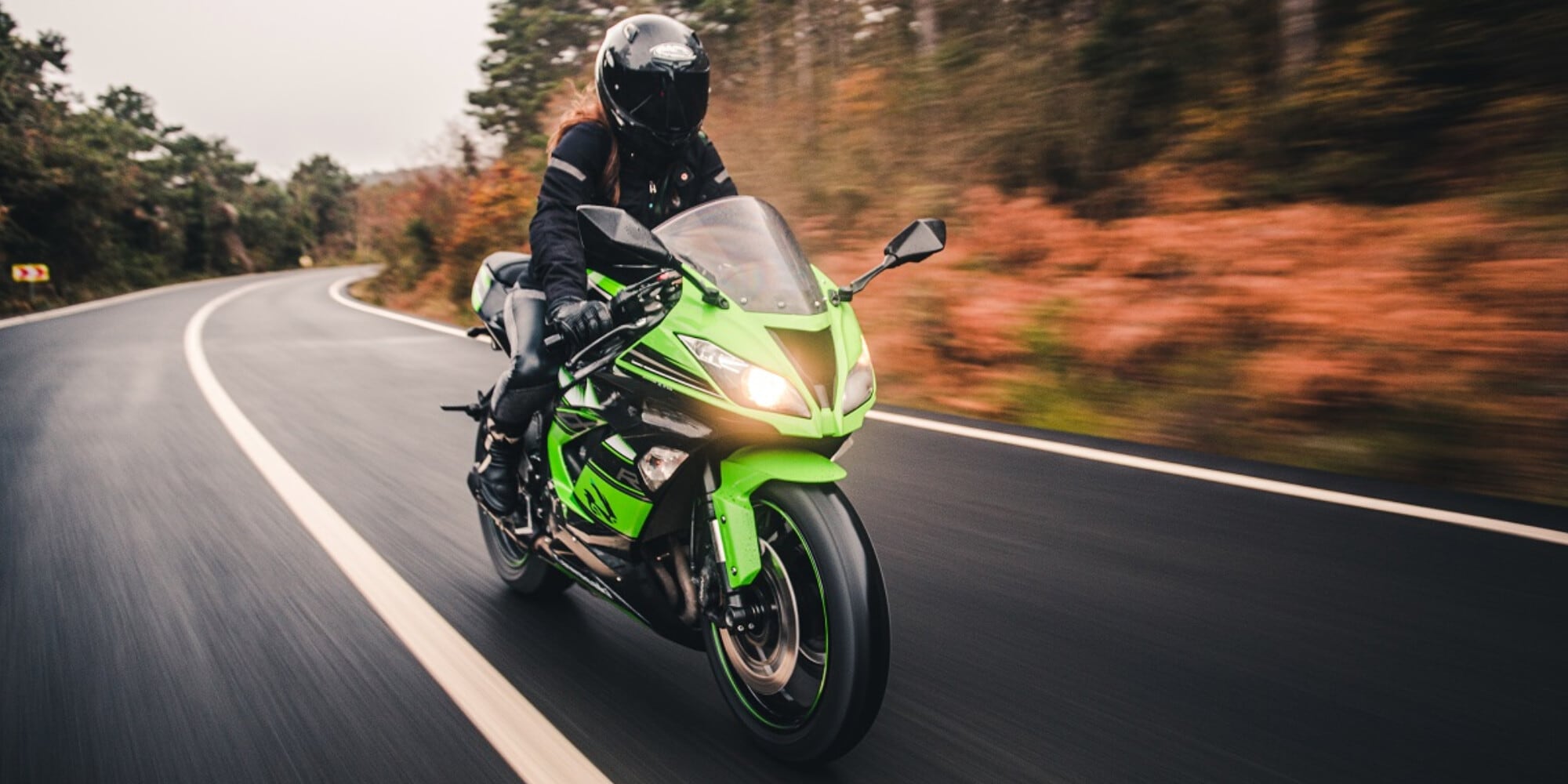 Limiti di velocità diversi per moto e auto, proposta bocciata