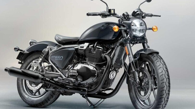Royal Enfield presenta la Shotgun 650, ispirata alla storia delle custom