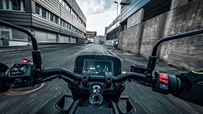 Husqvarna Svartpilen e Vitpilen 2024, LE FOTO