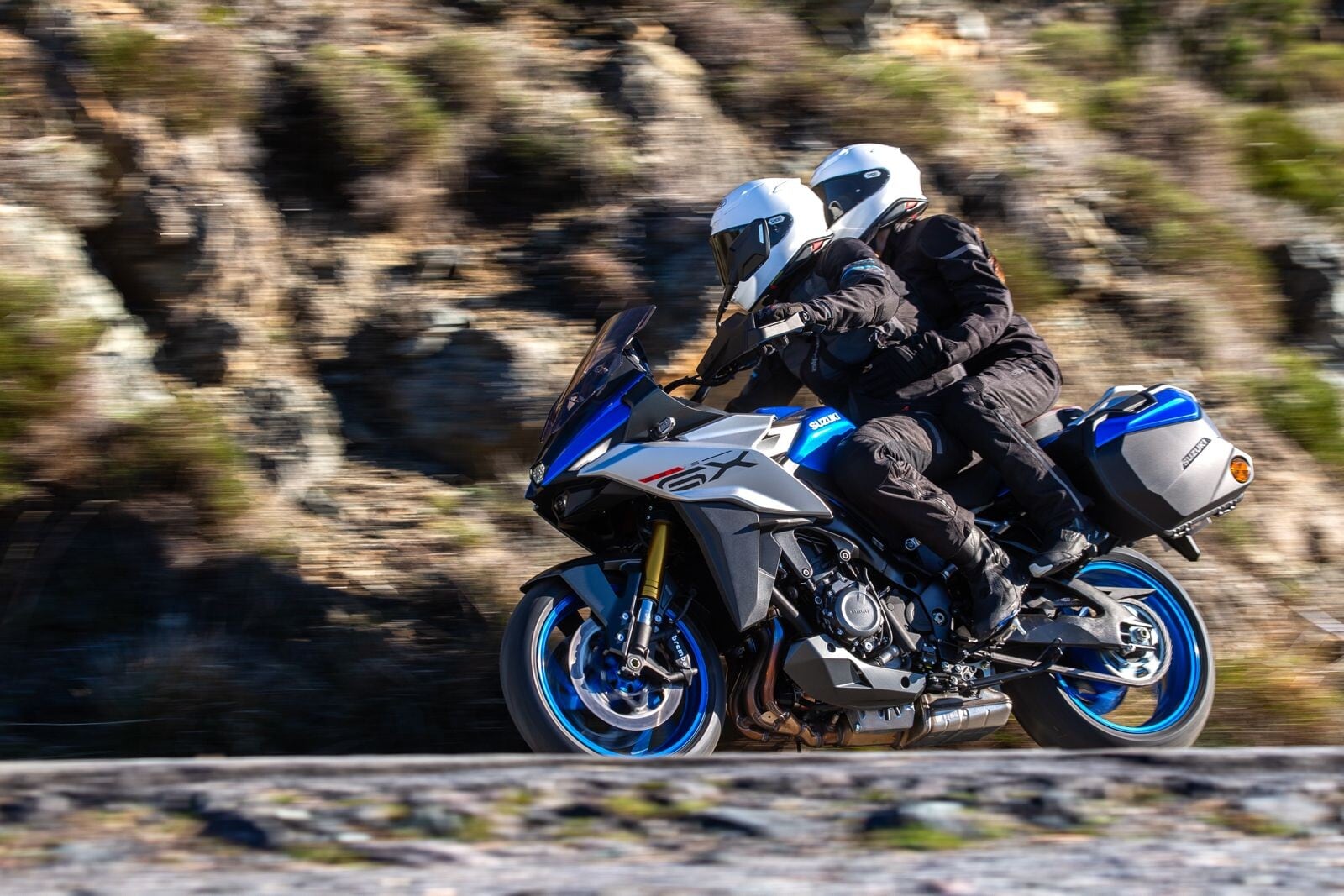 Suzuki GSX-S1000GX, arrivano la Touring e la Sport - LE FOTO