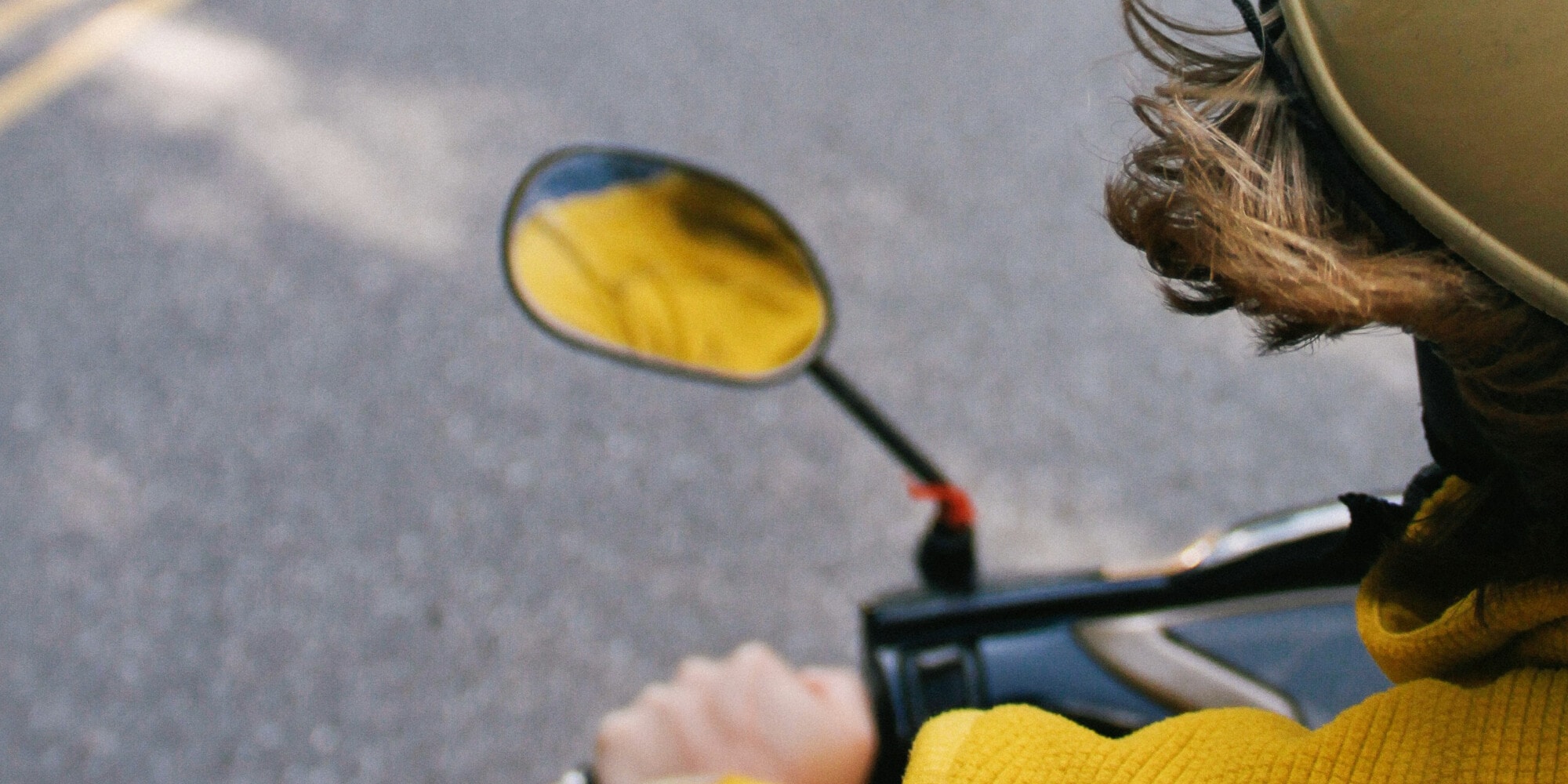 In scooter senza patente, assicurazione e revisione: maxi multa da 6mila euro