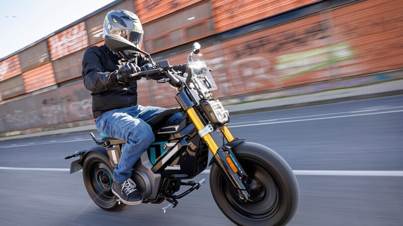 Prova BMW CE 02: elettrizzante!