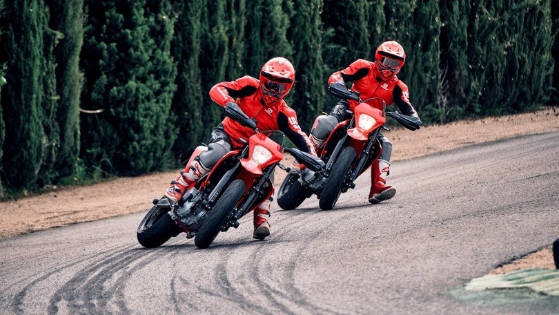 GASGAS SM 700, fino al 29 febbraio c’è la promo Mettila di Traverso