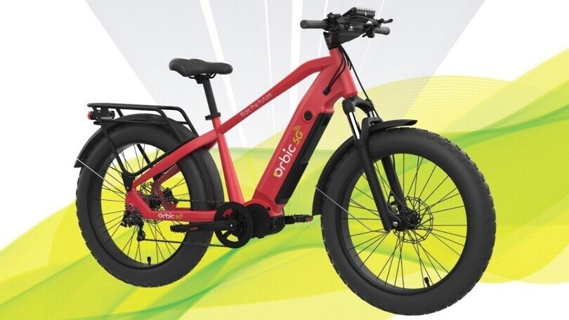 La prima e-bike di Orbic schiva gli ostacoli e ricorda di mettere il casco