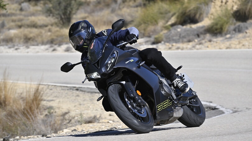 Triumph Daytona 660: le foto del #sottoesame