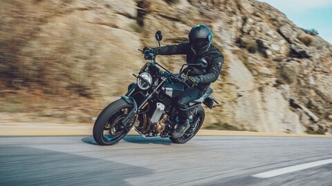 Nuova Husqvarna Svartpilen 801, tutte le foto