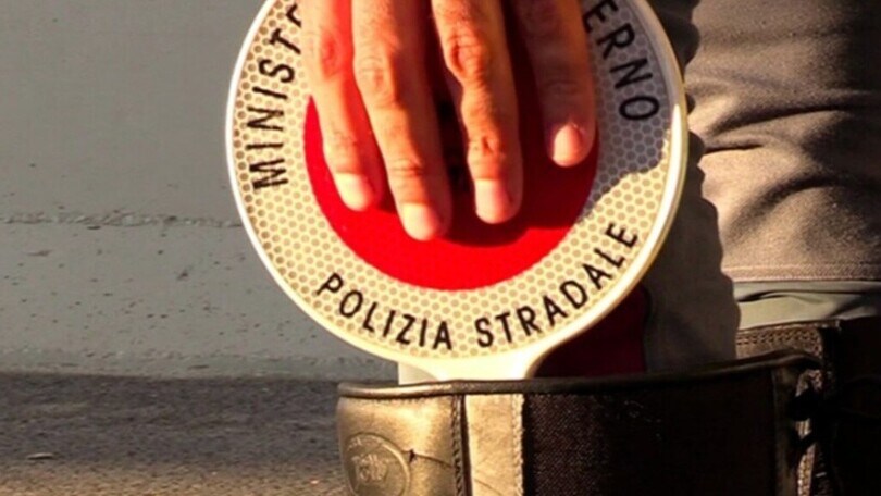 Sicurezza stradale, nel 2023 crescono le sanzioni del 26%: come ridurle