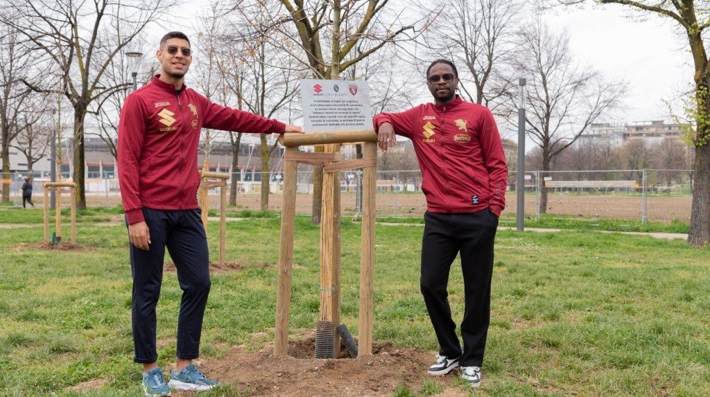 Suzuki, 11 alberi granata per celebrare il legame tra l'azienda e Torino