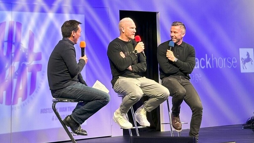 La star della Premier League lancia un nuovo podcast sul motociclismo